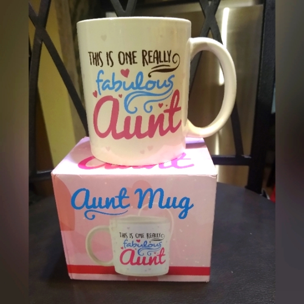 Aunt Mug 10 0z  This is One Really Fabulous Aunt New